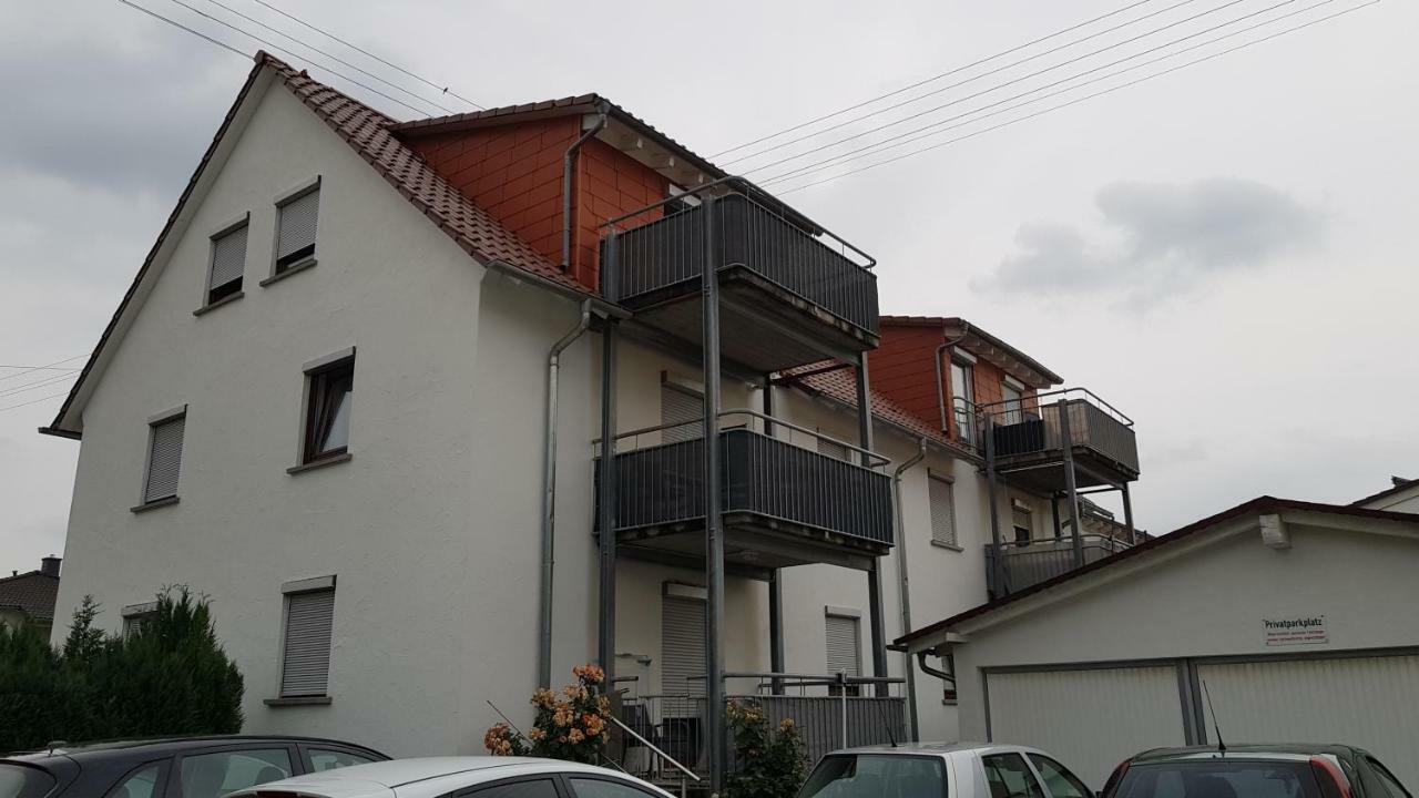 Outletcity Ferienwohnung Apartment 2 Metzingen  Bagian luar foto
