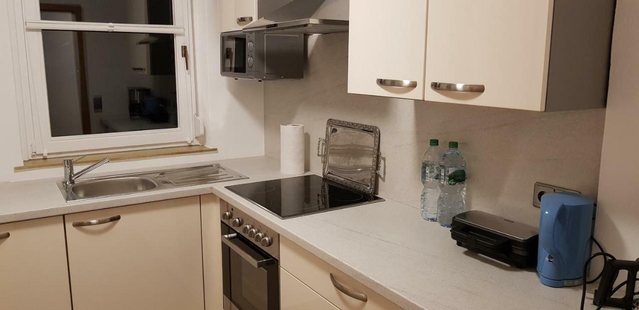 Outletcity Ferienwohnung Apartment 2 Metzingen  Bagian luar foto