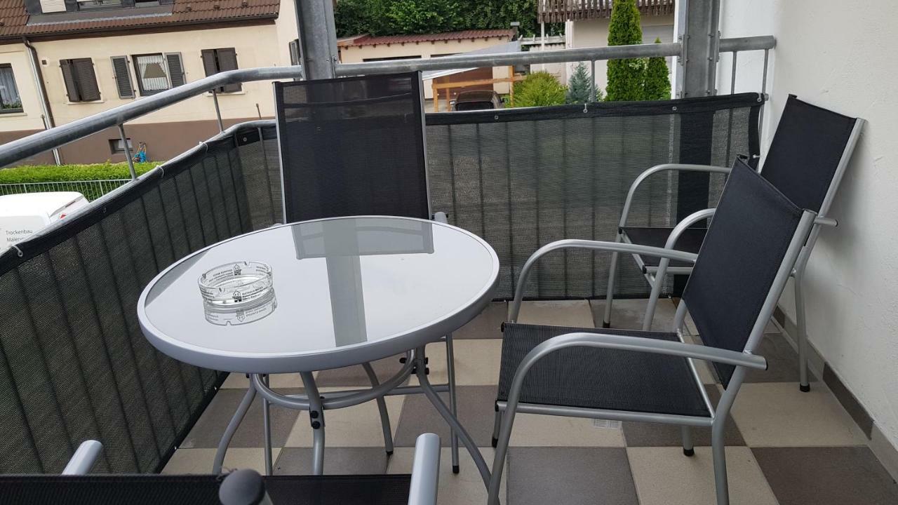 Outletcity Ferienwohnung Apartment 2 Metzingen  Bagian luar foto