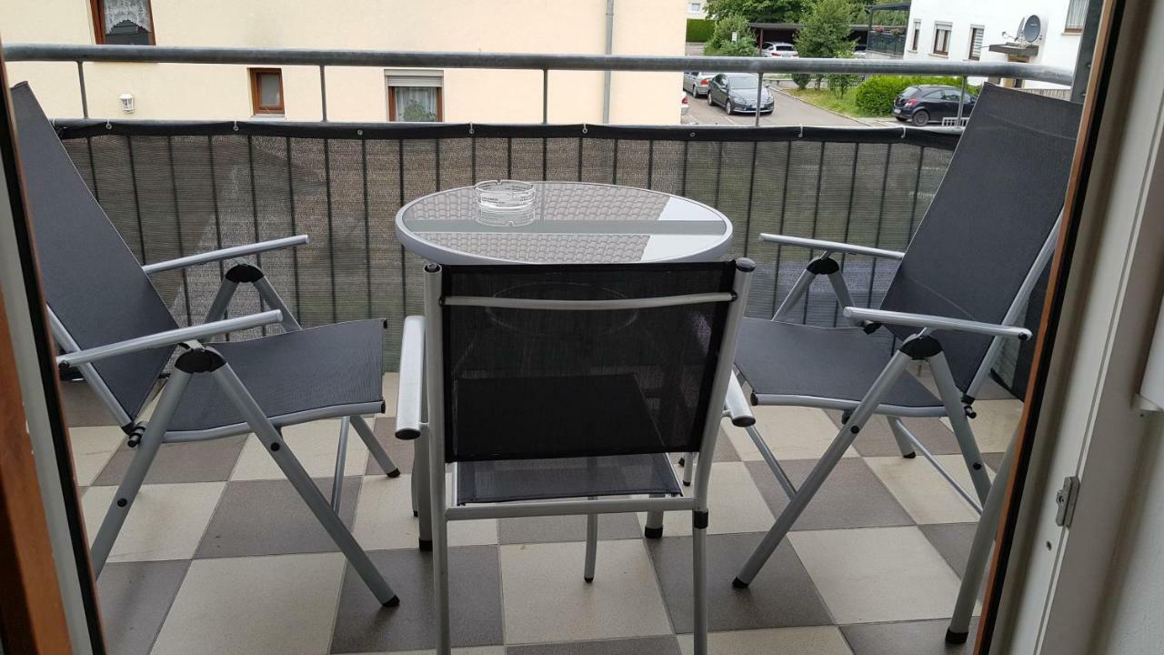 Outletcity Ferienwohnung Apartment 2 Metzingen  Bagian luar foto