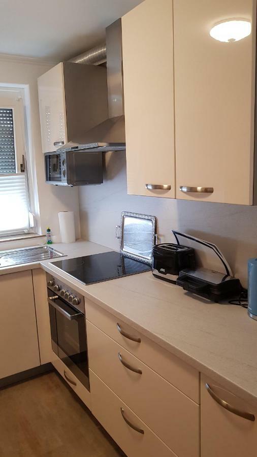 Outletcity Ferienwohnung Apartment 2 Metzingen  Bagian luar foto
